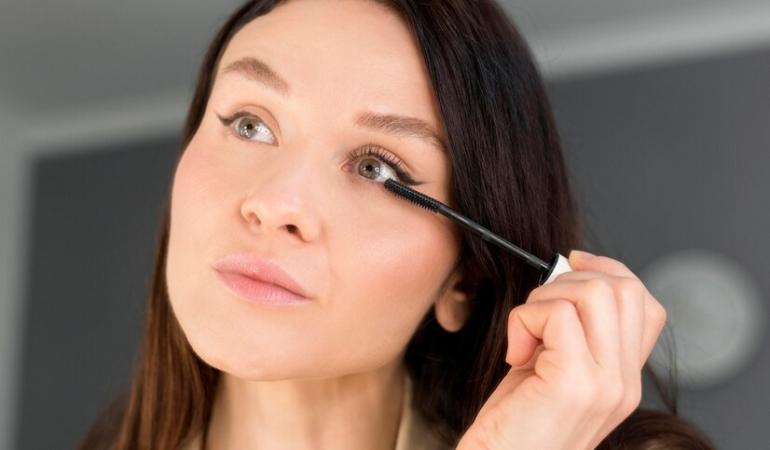 5 Must-Have Products for Flawless Eyebrows
